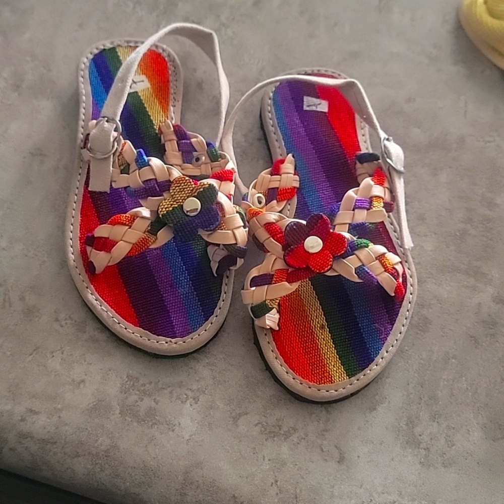 Sandle's from Mexico 🇲🇽 Rainbow 🌈  color